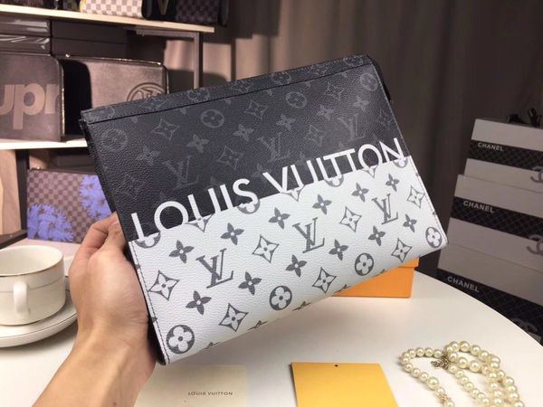 classic color matching clutch bag for women real leather pvc for ouitdoor travel shoulder bag long wallets size 26x20x5cm
classic color matching clutch bag for women real leather pvc for ouitdoor travel shoulder bag long wallets size 26x20x5cm