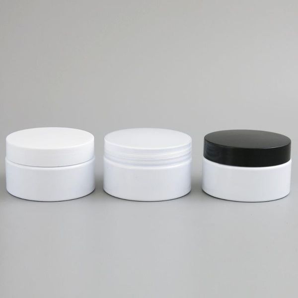 30pcs round big white black plastic container jars with lids 100g 100ml for travel storage makeup cosmetic lotion scrubs cream
30pcs round big white black plastic container jars with lids 100g 100ml for travel storage makeup cosmetic lotion scrubs cream
