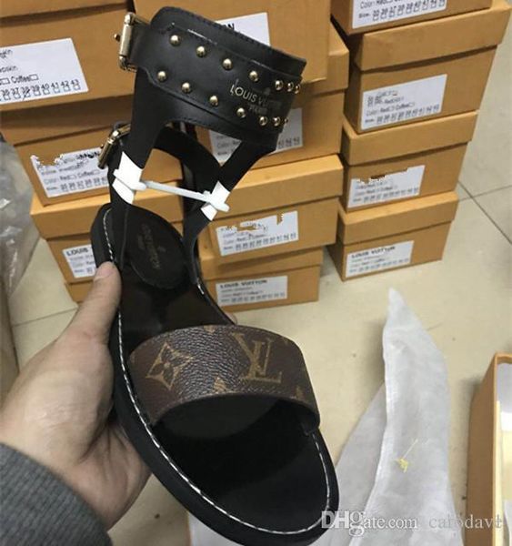 Newest Luxury Brand Women Print Leather Sandal Striking Gladiator Style Leather Outsole Perfect Flat Canvas Plain Sandal Size35-42
Newest Luxury Brand Women Print Leather Sandal Striking Gladiator Style Leather Outsole Perfect Flat Canvas Plain Sandal Size35-42