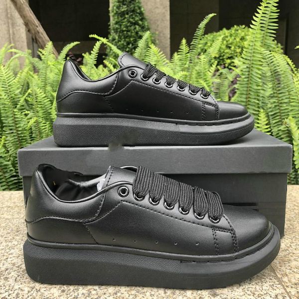 2019 fashion designer men women shoes sneakers leather velvet black white red flat casual shoes platform trainers 5-11
2019 fashion designer men women shoes sneakers leather velvet black white red flat casual shoes platform trainers 5-11