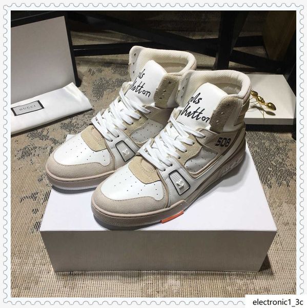 2019wg new men s casual sneakers, high-men s outdoor travel sneakers, fast delivery with original box packaging
2019wg new men s casual sneakers, high-men s outdoor travel sneakers, fast delivery with original box packaging
