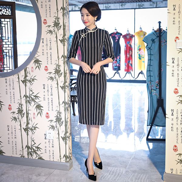 new vintage print floral traditional chinese women dress cotton qipao lady mandarin collar slim cheongsam -4xl, Red
new vintage print floral traditional chinese women dress cotton qipao lady mandarin collar slim cheongsam -4xl, Red