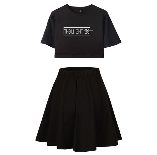 real hasta la muerte be the light leisure time sleeve + short skirt suit, Black;blue
real hasta la muerte be the light leisure time sleeve + short skirt suit, Black;blue