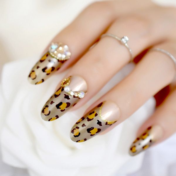 3d long round golden leopard french fake nails brown gold rhinestones glitter false nail art tips diy manicure summer wear nails, Red;gold
3d long round golden leopard french fake nails brown gold rhinestones glitter false nail art tips diy manicure summer wear nails, Red;gold