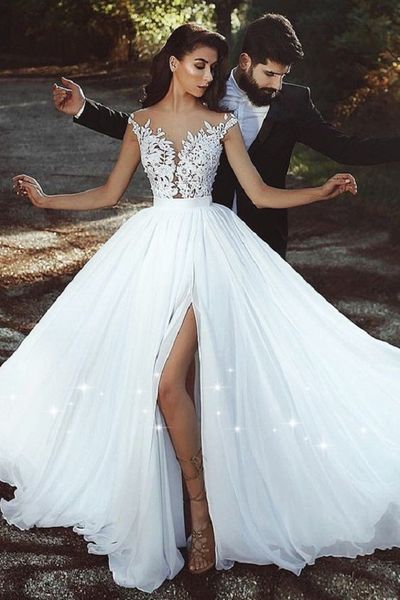 women' long lace v-neck wedding dresses with slit tulle sweep train a-line bridal gown lace up wedding gowns, White
women' long lace v-neck wedding dresses with slit tulle sweep train a-line bridal gown lace up wedding gowns, White