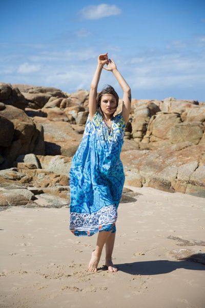 2019 women beach cover ups bikini 2019 cover up swimwear female solid white gray beach cardigan bathing suit dress women, Blue;gray
2019 women beach cover ups bikini 2019 cover up swimwear female solid white gray beach cardigan bathing suit dress women, Blue;gray