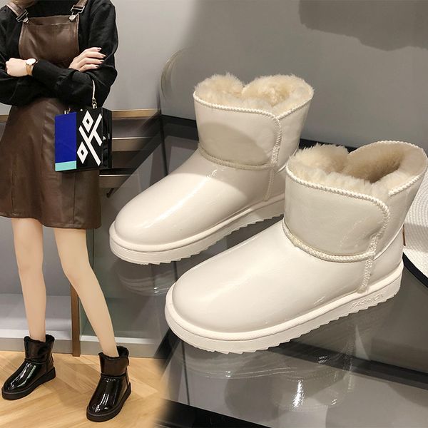 

2019 new winter women boots plus plush keep warm patent leather snow boots comfortable non-slip australia emu, Black