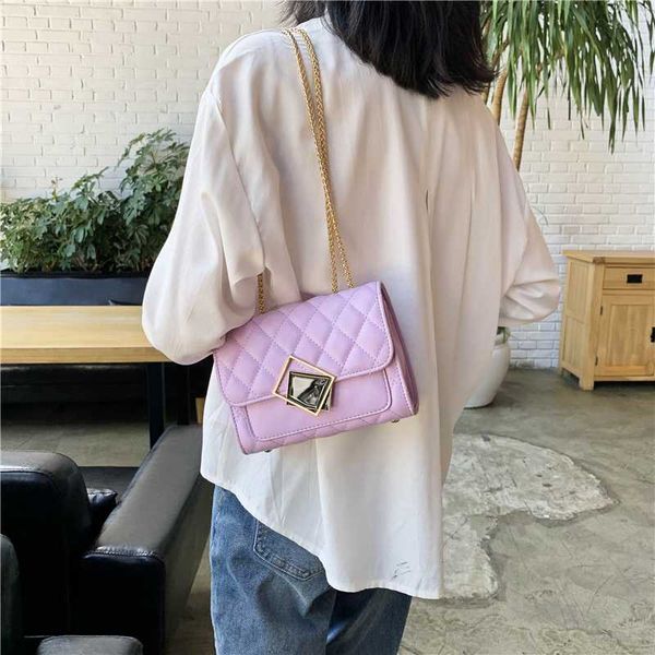 women's bag ling ge embroidery thin chain black blue beige pu leather one shoulder slant straddle bag
women's bag ling ge embroidery thin chain black blue beige pu leather one shoulder slant straddle bag