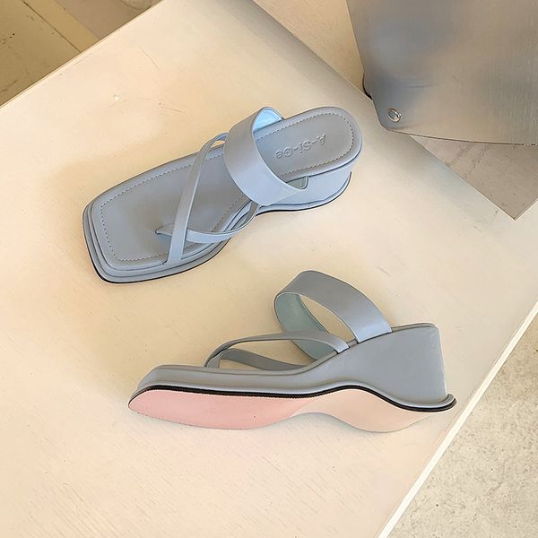 med cross-tied rubber flip flops on a wedge house slippers platform women shoes heeled mules slides pantofle hawaiian, Black
med cross-tied rubber flip flops on a wedge house slippers platform women shoes heeled mules slides pantofle hawaiian, Black