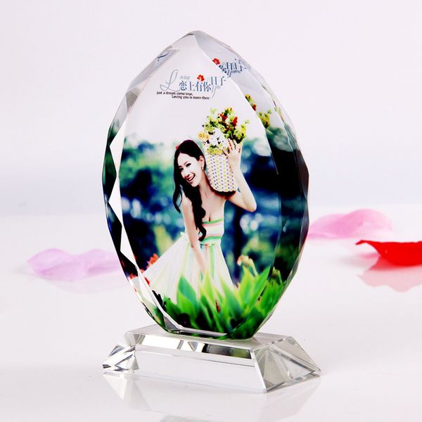 crystal p with background, sunflower, oval crystal, table setting, personalized p customization
crystal p with background, sunflower, oval crystal, table setting, personalized p customization
