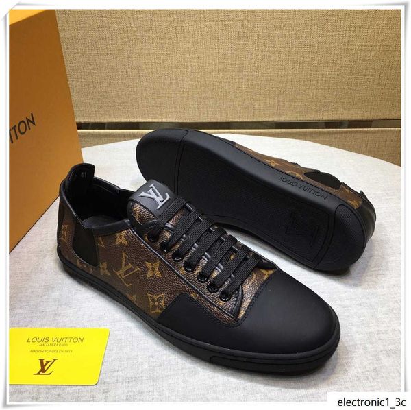 2019qrd spring and autumn men s casual sports shoes high-belt travel sneakers, with micro-standard, with the original box fast deliveryh
2019qrd spring and autumn men s casual sports shoes high-belt travel sneakers, with micro-standard, with the original box fast deliveryh