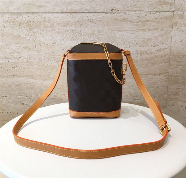 женщины дизайнерские роскошные сумки кошельки m44877 2020 новая мода сумка crossbody messenger сумки на ремне натуральная кожа хорошее качес
женщины дизайнерские роскошные сумки кошельки m44877 2020 новая мода сумка crossbody messenger сумки на ремне натуральная кожа хорошее качес