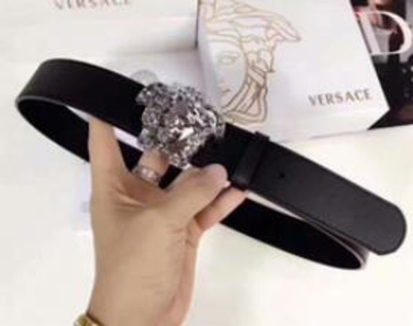 Medusa business belt for men high quality leather belt for men and women casual jeans belt size for women 105-125cm with box
Medusa business belt for men high quality leather belt for men and women casual jeans belt size for women 105-125cm with box