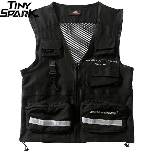 hip hop jacket vest style multi pockets men vest summer 2019 harajuku streetwear tactical buckle bomber waistcoat, Black;white
hip hop jacket vest style multi pockets men vest summer 2019 harajuku streetwear tactical buckle bomber waistcoat, Black;white