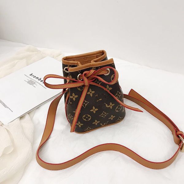designer luxury mini shoulder bags fanny pack outdoor travel phone bag purse stuff sacks messenger bags
designer luxury mini shoulder bags fanny pack outdoor travel phone bag purse stuff sacks messenger bags