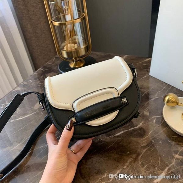 the new south korean female leisure fashion web celebrity saddle bag worn thin genuine leather handbag shoulder bag designer handbags tote
the new south korean female leisure fashion web celebrity saddle bag worn thin genuine leather handbag shoulder bag designer handbags tote