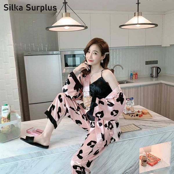 silka surplus silk satin pajamas summer autumn sleepwear for women leopard print home suits female nightwear 4 pieces sets, Black;red
silka surplus silk satin pajamas summer autumn sleepwear for women leopard print home suits female nightwear 4 pieces sets, Black;red