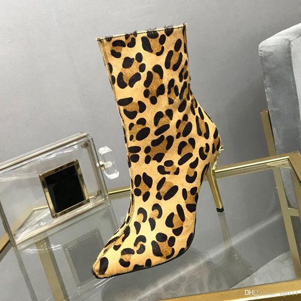 high-heeled women's boots autumn and winter new leather horse hair was thin in the tube pointed stiletto women's shoes fashion boo
high-heeled women's boots autumn and winter new leather horse hair was thin in the tube pointed stiletto women's shoes fashion boo
