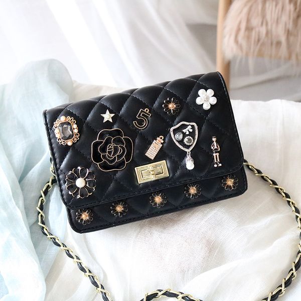 women fashion evening bag high-end rhomboids pattern pu leather clutch purse heavy style rhinestone diamond studded shoulder bag
women fashion evening bag high-end rhomboids pattern pu leather clutch purse heavy style rhinestone diamond studded shoulder bag