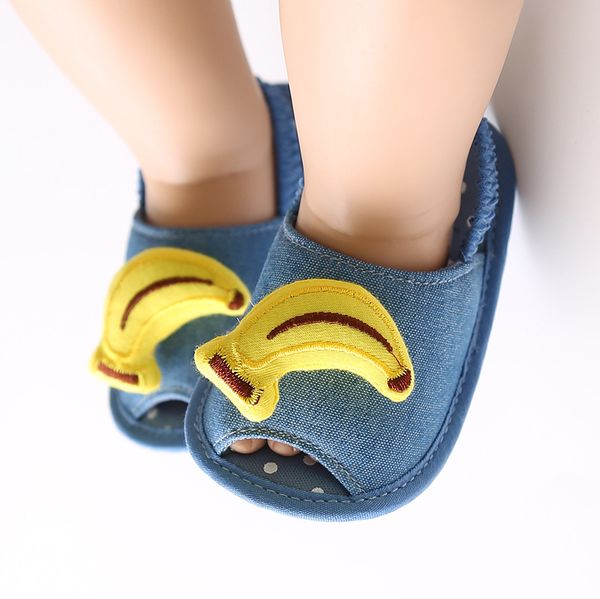 Baby Boys Girls First Walker Shoes Newborn Cartoon Print Anti-Slip Cotton Plush Shoes Winter Warm Crib Shoes Toddler
Baby Boys Girls First Walker Shoes Newborn Cartoon Print Anti-Slip Cotton Plush Shoes Winter Warm Crib Shoes Toddler