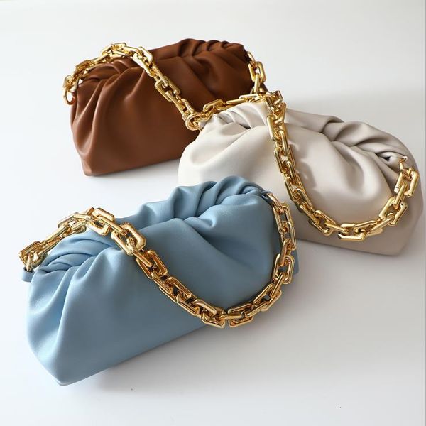 european and american women's wear 2020 summer new style pure color fashion cowhide dumpling handbag makeup bag
european and american women's wear 2020 summer new style pure color fashion cowhide dumpling handbag makeup bag