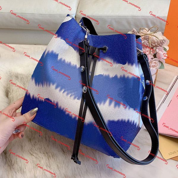 fashion bucket bag in designer's tie dye fashion drawstring pastel bag for ss2020 luxury handbags for women's purses
fashion bucket bag in designer's tie dye fashion drawstring pastel bag for ss2020 luxury handbags for women's purses