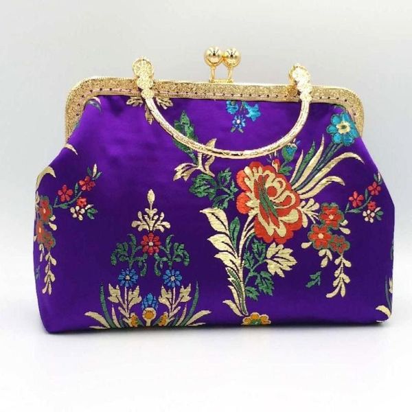 vintage fashion kiss lock shell bag bags for women chain shoulder crossbody embroidery flowers wedding chic lady women handbags
vintage fashion kiss lock shell bag bags for women chain shoulder crossbody embroidery flowers wedding chic lady women handbags