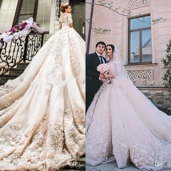 2018 luxurious lace appliques michael cinco castle church wedding dresses a line 3d floral adorned beaded cathedral train bridal gowns, White
2018 luxurious lace appliques michael cinco castle church wedding dresses a line 3d floral adorned beaded cathedral train bridal gowns, White