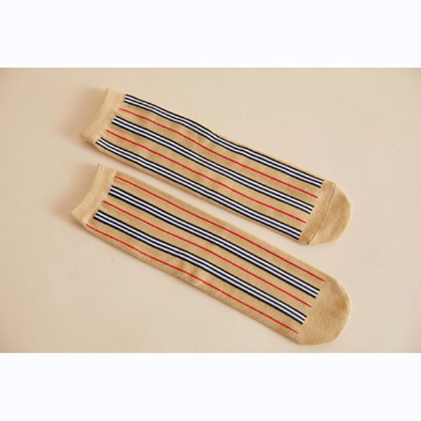 kids luxury socks fashion children designer casual plaid stripes socks kids college style sock 2020 new spring fashion trend sell, Pink;yellow
kids luxury socks fashion children designer casual plaid stripes socks kids college style sock 2020 new spring fashion trend sell, Pink;yellow