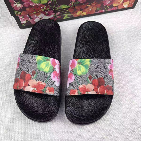 2020 new womens slippers luxury mens designer shoes tiger flower strawberry printed sandals beach slide summer fashion slippers indoor shoes, Black
2020 new womens slippers luxury mens designer shoes tiger flower strawberry printed sandals beach slide summer fashion slippers indoor shoes, Black