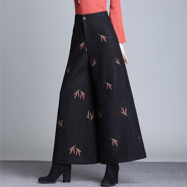 women's woolen wide leg pants female autumn winter trousers loose casual pants winter thickening high waist woolen, Black;white
women's woolen wide leg pants female autumn winter trousers loose casual pants winter thickening high waist woolen, Black;white