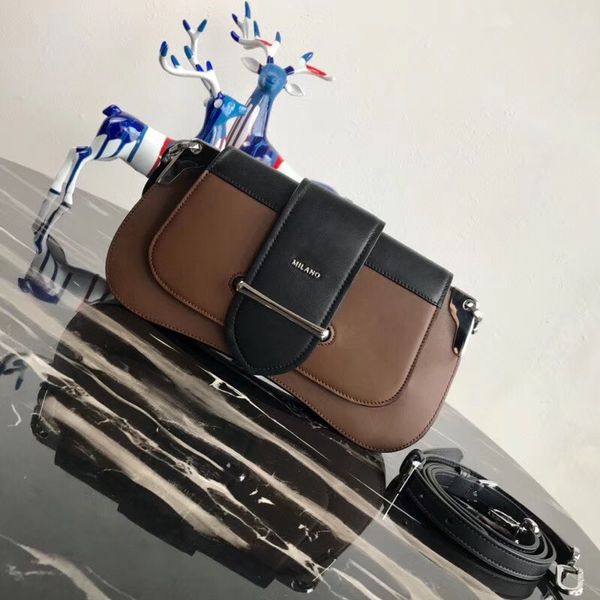 New women's single shoulder bag leather material European and American fashion top luxury bags global freight free, manufacturers direct sal
New women's single shoulder bag leather material European and American fashion top luxury bags global freight free, manufacturers direct sal