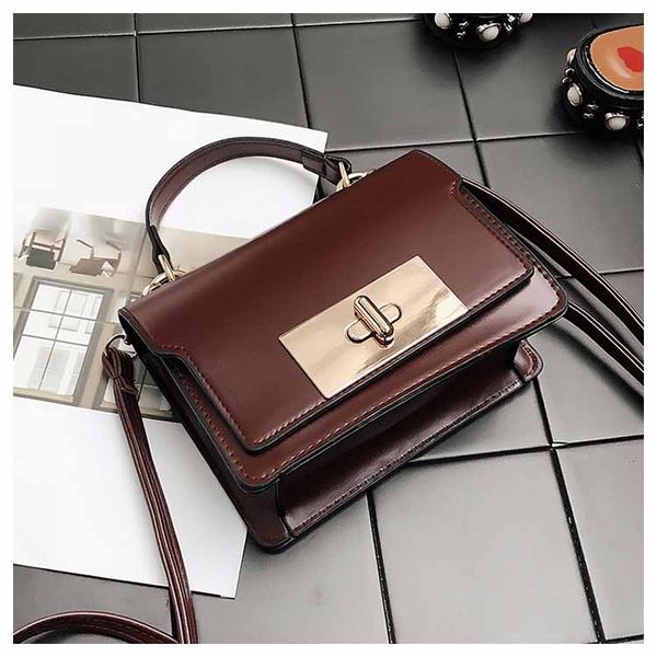 designer-fashion new female retro small square bag women shoulder diagonal small bag designer color cross bag
designer-fashion new female retro small square bag women shoulder diagonal small bag designer color cross bag