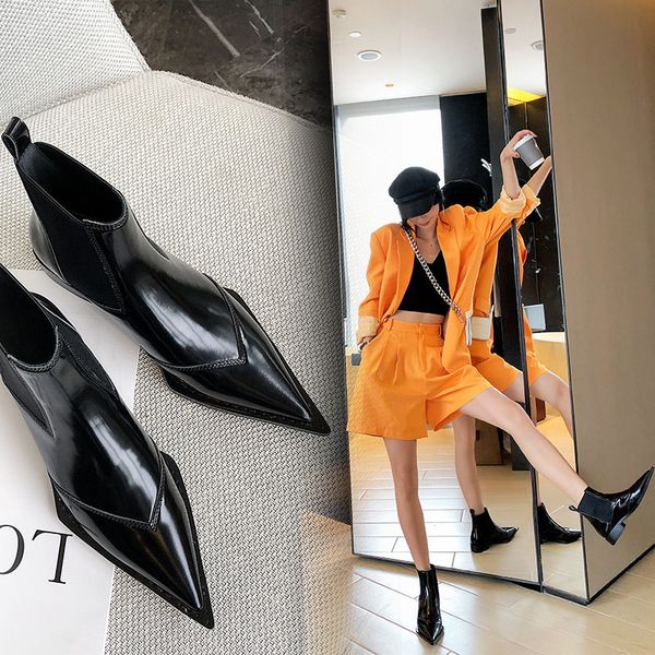 2019 handsome flat bottom boots woman patent leather sharp low with short boots, Black
2019 handsome flat bottom boots woman patent leather sharp low with short boots, Black