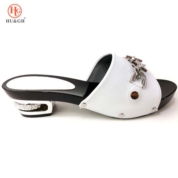 2019 new white color italian lady high heels pump decorated with rhinestones italian design african sandals shoes for party, Black
2019 new white color italian lady high heels pump decorated with rhinestones italian design african sandals shoes for party, Black