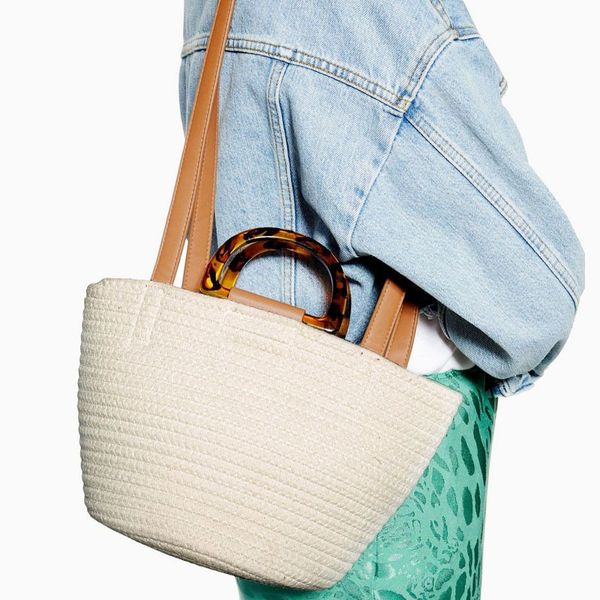 

fashion amber acrylic handle women handbags rattan woven shoudler bag casual straw bags designer bucket bag summer beach purse