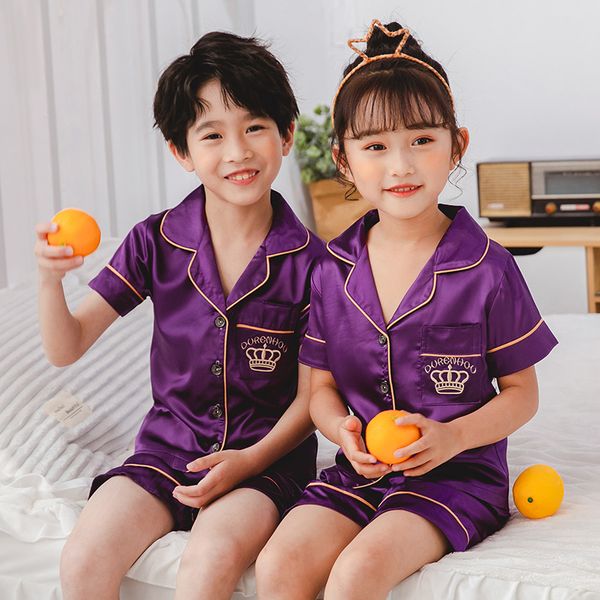 summer boys short silk pajamas sets 2020 cute home sleepwear girls short kids pijamas girl + pant v-neck girl pajamas set, Blue;red
summer boys short silk pajamas sets 2020 cute home sleepwear girls short kids pijamas girl + pant v-neck girl pajamas set, Blue;red