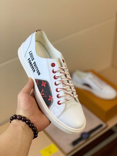 2020 genuine leather sneakers casual shoes running fashion leather shoesshoes men designers shoes sports trainers, Black
2020 genuine leather sneakers casual shoes running fashion leather shoesshoes men designers shoes sports trainers, Black