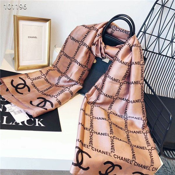 Elegant and beautiful women 039 four ea on ilk carve luxury brand letter de ign carf hawl ize 180 90cm carf
Elegant and beautiful women 039 four ea on ilk carve luxury brand letter de ign carf hawl ize 180 90cm carf