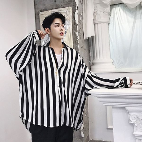 moda vintage listra camisas homens mulheres casal уличная одежда хип-хоп solto повседневная camisas de manga longa masculino harajuku жилет, White;black
moda vintage listra camisas homens mulheres casal уличная одежда хип-хоп solto повседневная camisas de manga longa masculino harajuku жилет, White;black