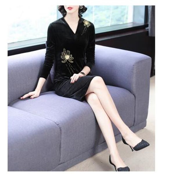 gold velvet early fashion v-neck temperament heavy industry embroidery a-line skirt, Black;gray
gold velvet early fashion v-neck temperament heavy industry embroidery a-line skirt, Black;gray