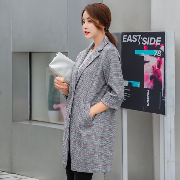 autumn 2019 fashion blazer women's casual plaid suits elegant female jacket overcoat blazer outwear office lady plus large size, White;black
autumn 2019 fashion blazer women's casual plaid suits elegant female jacket overcoat blazer outwear office lady plus large size, White;black