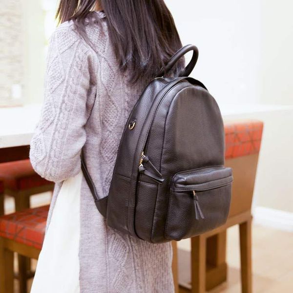 qutity backpack bag fashion desinger luxury first layer cowhide bag famous brands tb travel bag genuine leather shool bags
qutity backpack bag fashion desinger luxury first layer cowhide bag famous brands tb travel bag genuine leather shool bags