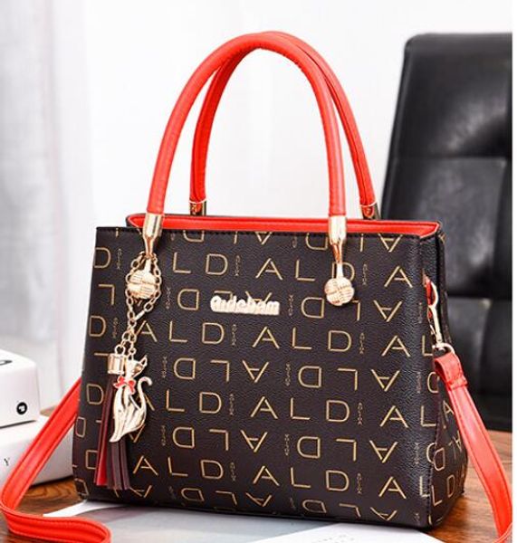 2020 new jewelry bags cosmetic bags men women outdoor phone bag fashion handbag shoulder bag 31365, Pink;blue
2020 new jewelry bags cosmetic bags men women outdoor phone bag fashion handbag shoulder bag 31365, Pink;blue