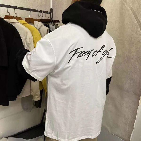 women designer t shirts gbrand tees letters printed short sleeves strawberry pattern style luxury men women t shirts lr200412, White
women designer t shirts gbrand tees letters printed short sleeves strawberry pattern style luxury men women t shirts lr200412, White