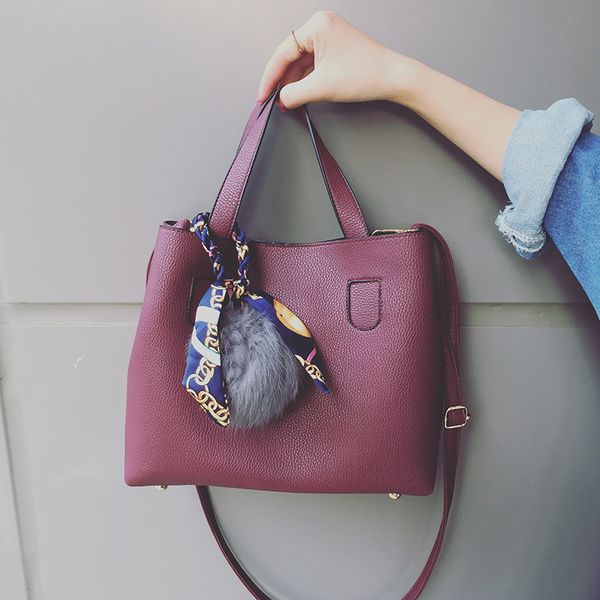 brand women handbag fashion soft pu leather composite bag tassel bucket shoulder bags for female big scarves tote bags bolsa
brand women handbag fashion soft pu leather composite bag tassel bucket shoulder bags for female big scarves tote bags bolsa