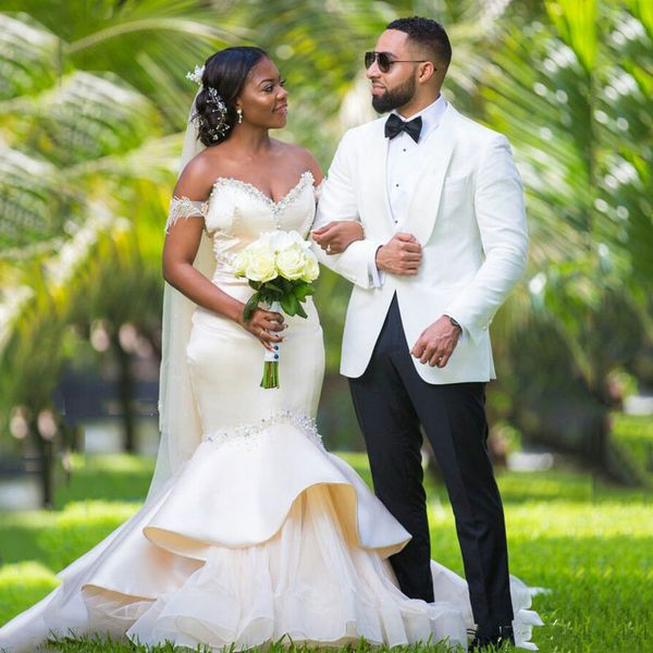 Casual Men Suits for Prom Party Ivory Groom Tuxedo Wedding Latest Coat Pants Design Groomsmen Outfit Terno Masculino Trajes de Hombre 2Piece
Casual Men Suits for Prom Party Ivory Groom Tuxedo Wedding Latest Coat Pants Design Groomsmen Outfit Terno Masculino Trajes de Hombre 2Piece