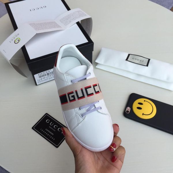 kids designer sneakers girls luxury letters printing flat shoes boys stripes skateboard active brand leather shoes eur 24-34 2020 spring, Black;red
kids designer sneakers girls luxury letters printing flat shoes boys stripes skateboard active brand leather shoes eur 24-34 2020 spring, Black;red