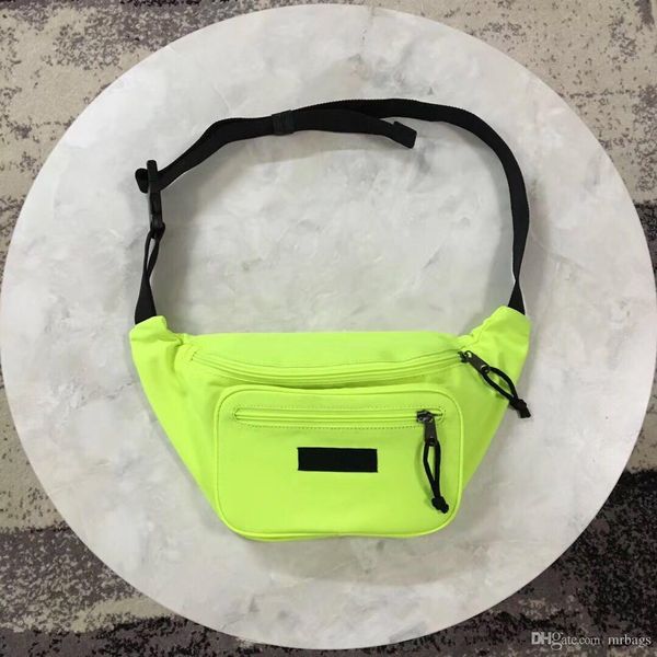 high-end customized quality boobs for both men and women designer fanny pack sporty casual style zipper opening two layers of large capacity
high-end customized quality boobs for both men and women designer fanny pack sporty casual style zipper opening two layers of large capacity