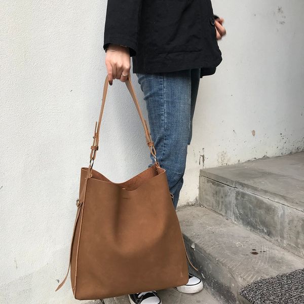 vintage women shoulder bags large capacity quality matte leather ladies purses and handbags female big totes crossbody bag
vintage women shoulder bags large capacity quality matte leather ladies purses and handbags female big totes crossbody bag
